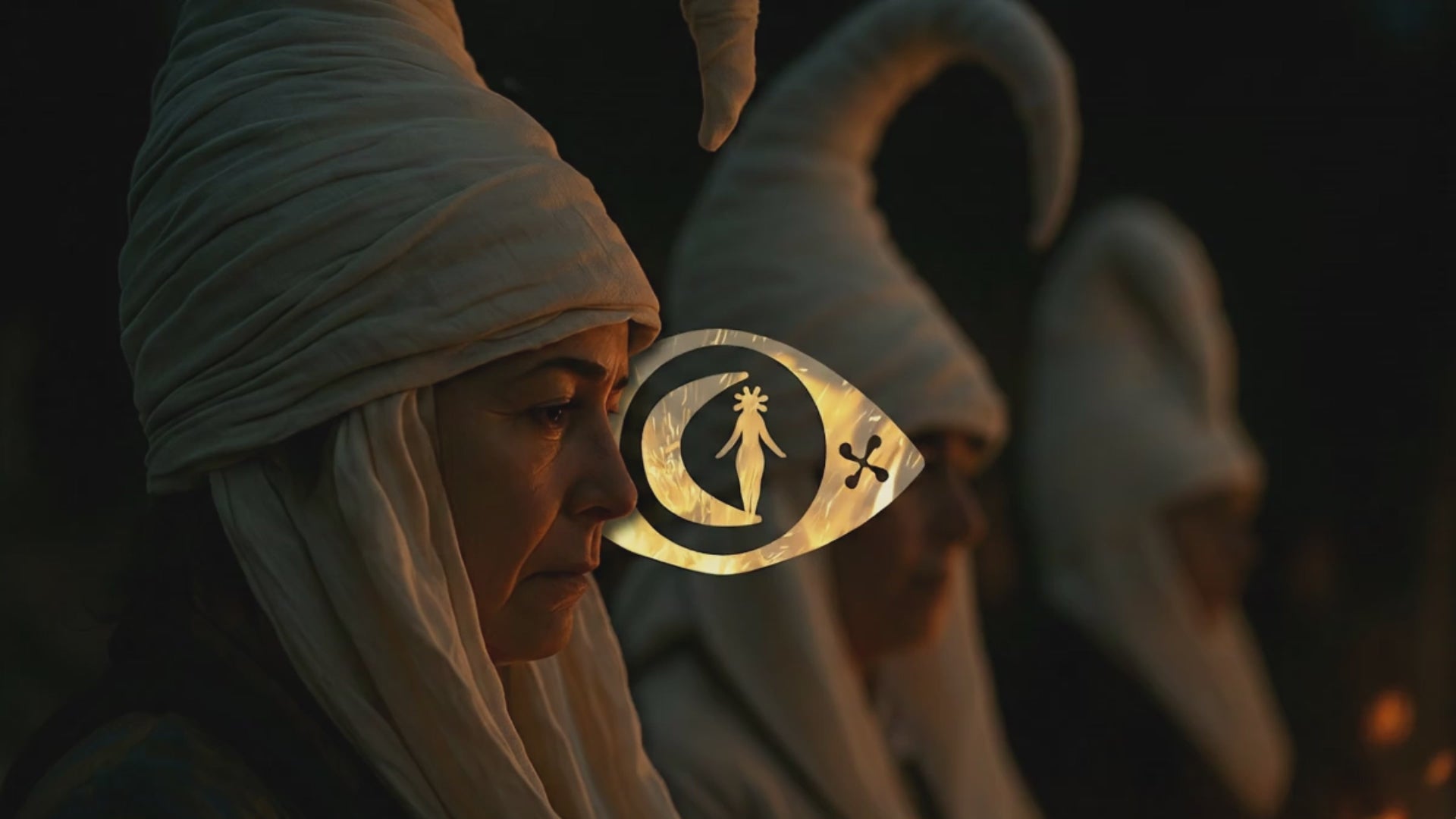 Sorginak suari begira, aztarna logoarekin.